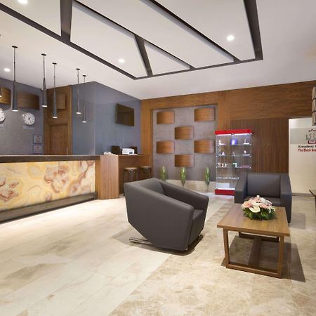 Hotel Ramada By Wyndham Istanbul Florya Exterior foto